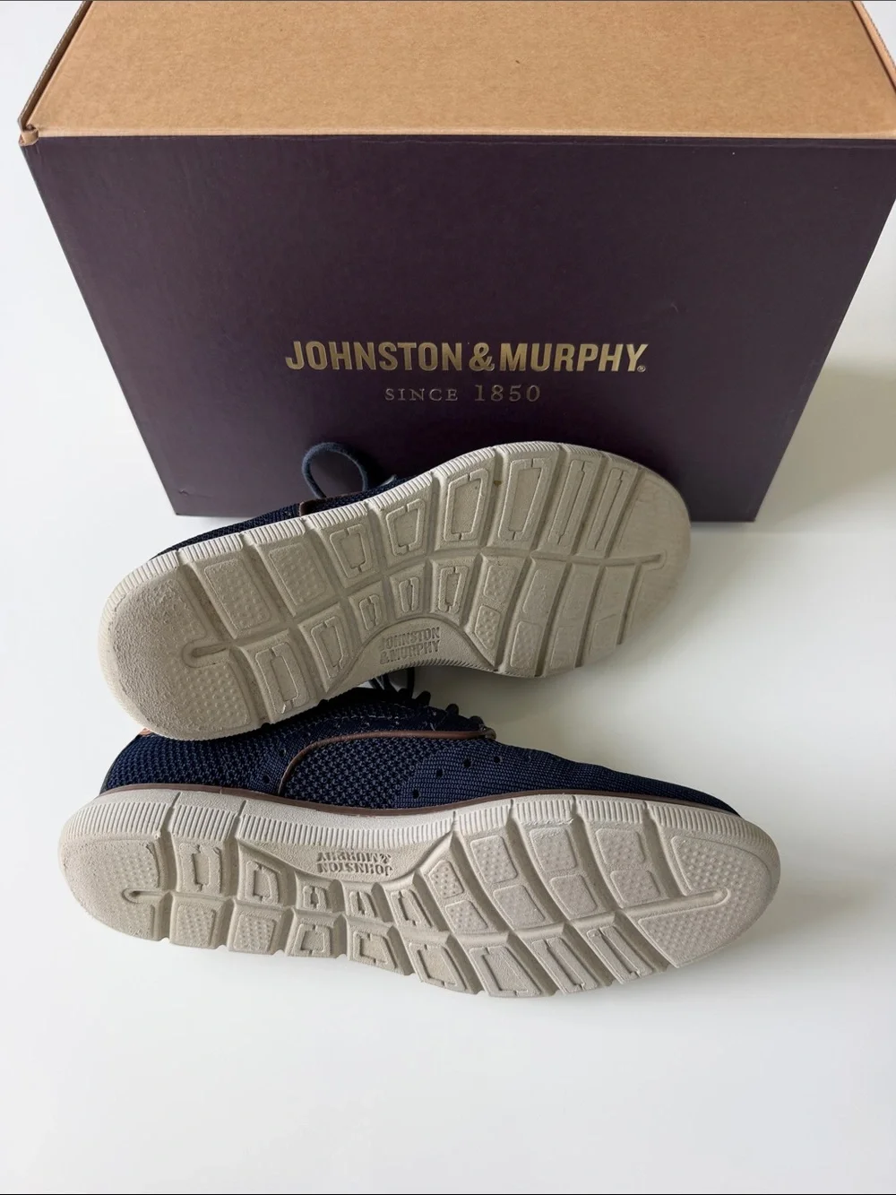Johnston & Murphy Navy Knit Wingtip Derby with Brown Trim Boys Size 1